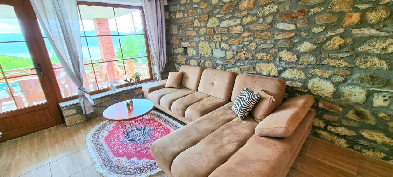 Villa Eskici Staro Myasto Exteriör bild